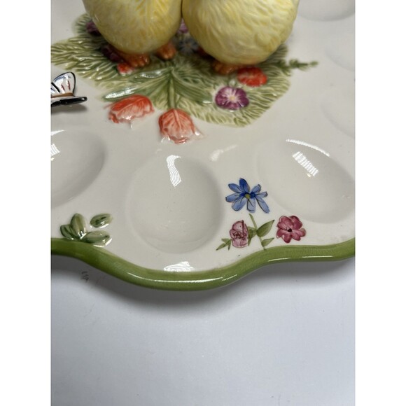 Egg Platter With 2 Baby Chics, Butterfly & Tulips.‎ Vintage 10” Diameter - Picture 4 of 16